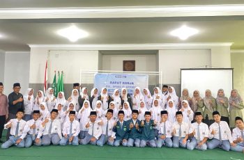 Rapat Kerja PK IPNU & IPPNU MA Almaarif Singosari Masa Khidmat 2025-2026 Digelar Penuh Semangat